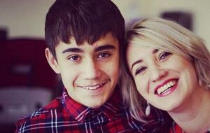 Юрий с матерью уехали в Париж 12 лет назад