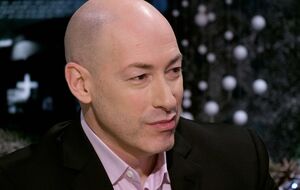Гордон: Он сказал: "Скучно, девочки", а мемы уже ходят: "Скучно, дедушка"