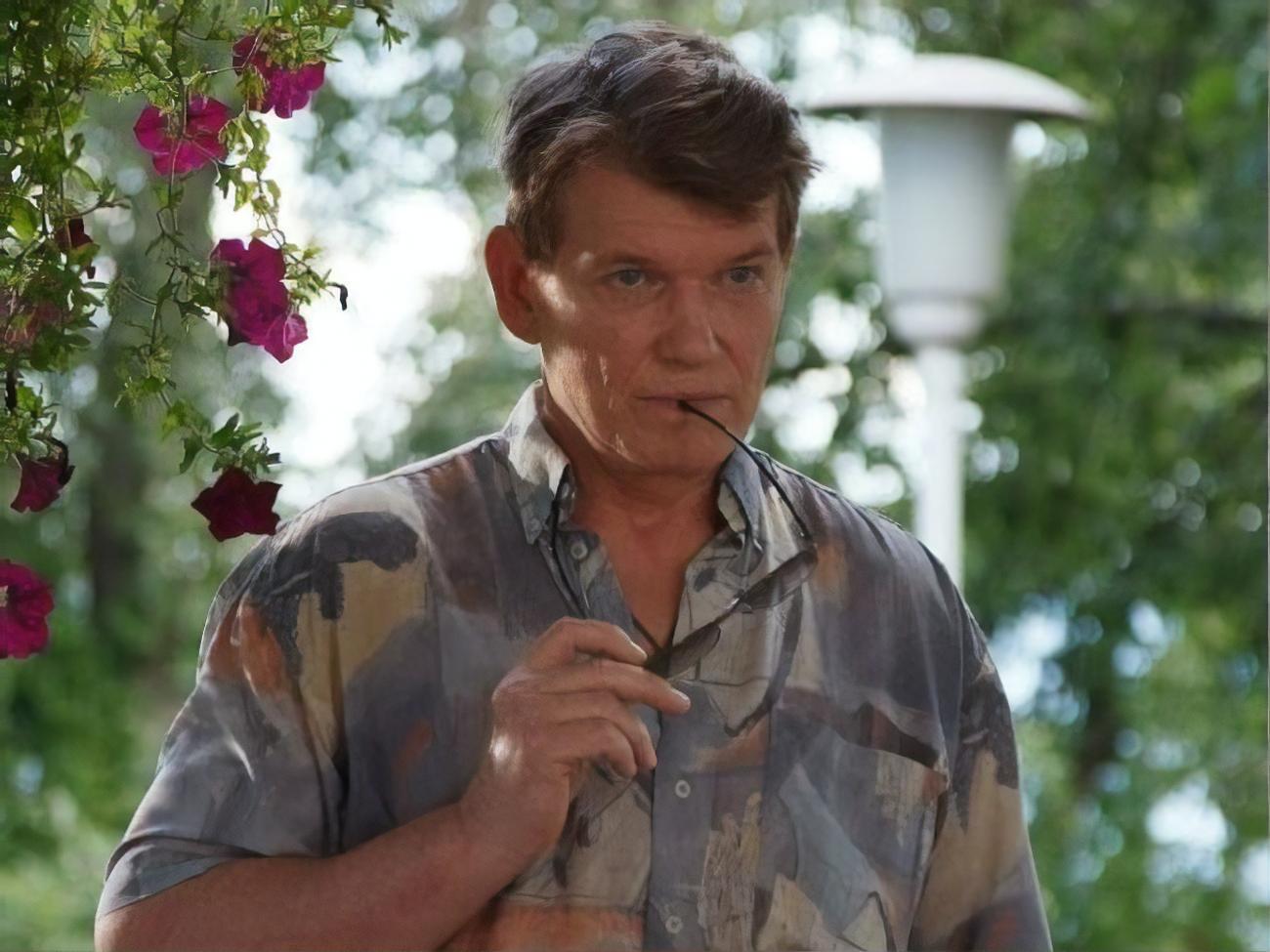 Лахин родился в Запорожье в 1952 году