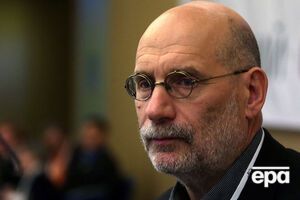 Коли поліцейський б'є жінку ногою в живіт, він б'є по системі, яку захищає. Страх її противників притупиться, і станеться вибух