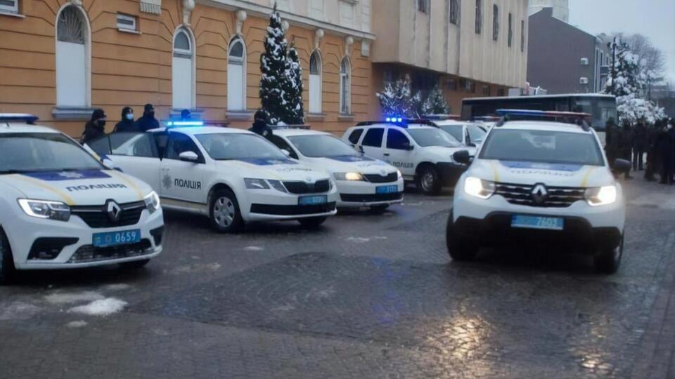 В полиции Закарпатской области обратились представители консульства Венгрии в Берегово