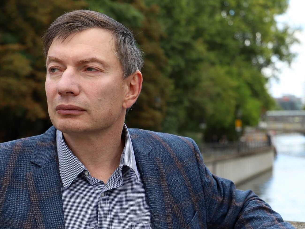 По жалобе на задержание Навального срочно назначен суд. Кремль может выпустить его до 2 февраля и тогда закрыть уже надолго по делу "Ив Роше"