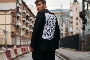 Олега Навального увезли полицейские