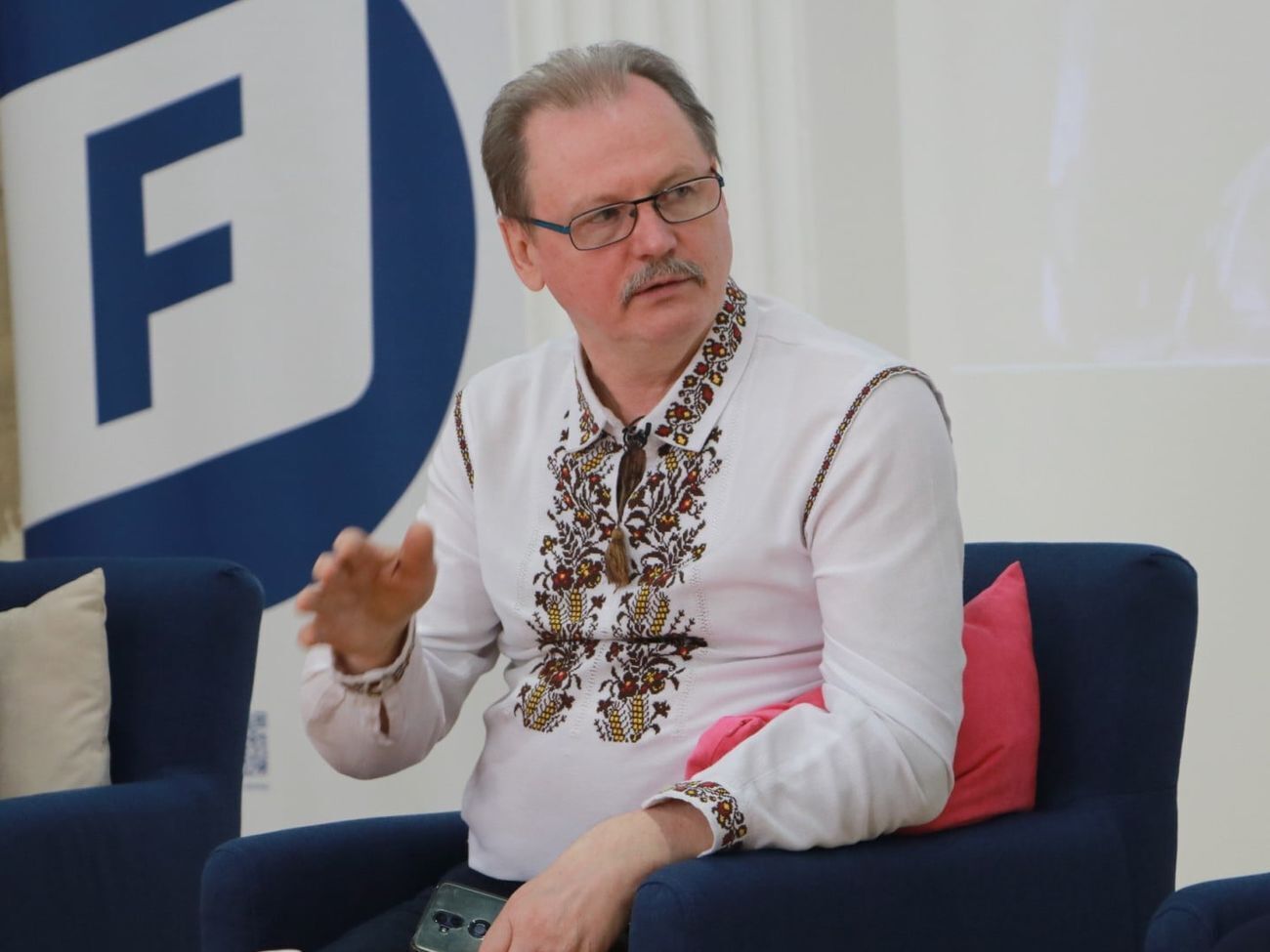 Горбачев: Одежда для школы – это свободный выбор ребенка и/или его родителей