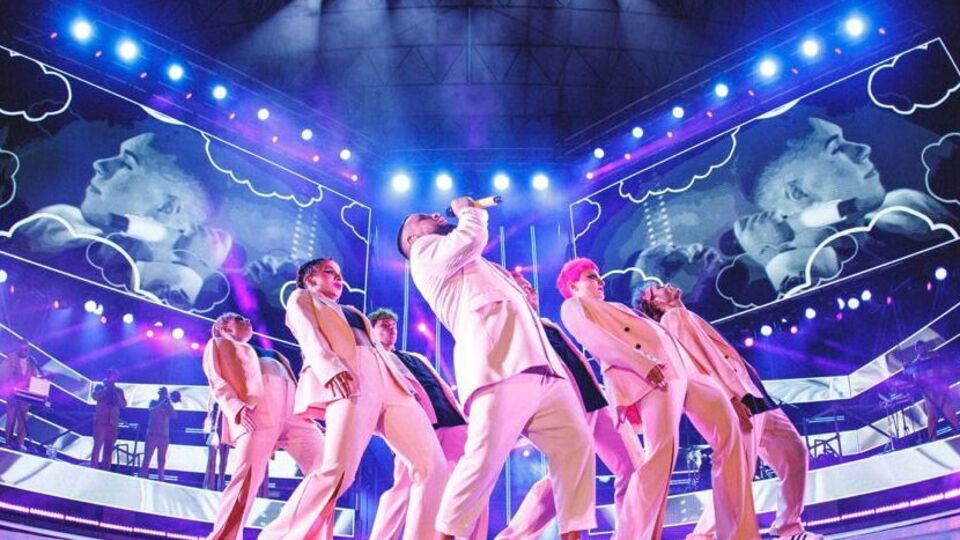 Группа MONATIK со своим лидером Дмитрием Монатиком