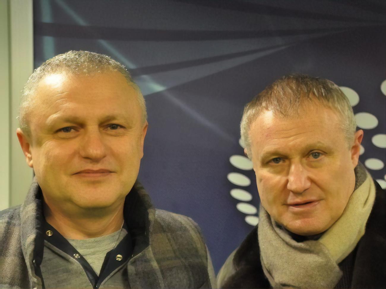 Григорий (на фото справа) является старшим братом