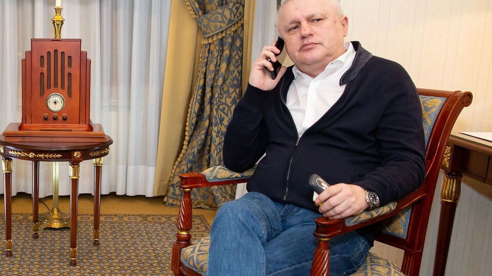 Ігор Суркіс зазначив, що готовий першим зателефонувати братові