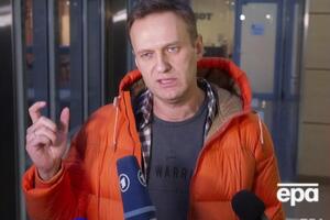 Навальный: Кучка воров, нацепивших на себя мундиры, погоны и эполеты, посадила на трон своего Царя-Гульфика