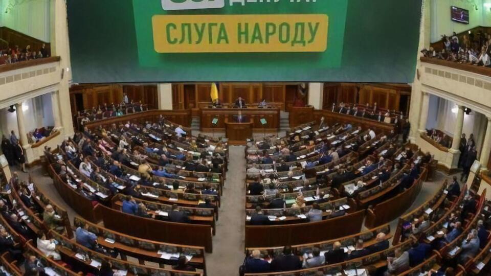 Во фракции "Слуга народа" продолжается обсуждение ситуации с Дубинским