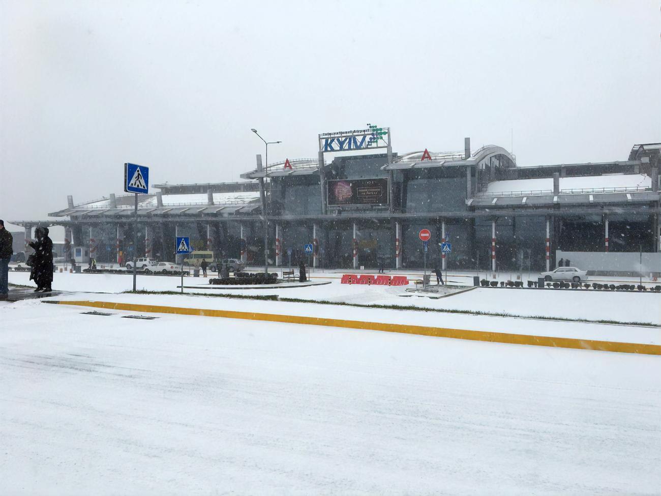 Cейчас в столичном аэропорту только одна взлетно-посадочная полоса и три терминала