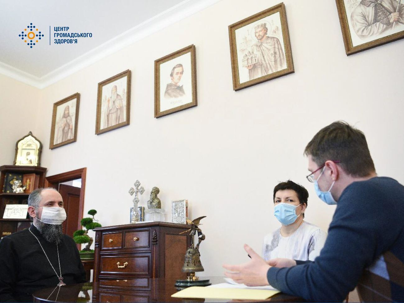 Епифаний (слева) встретился с Кузиным (справа)