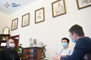 Епіфаній (ліворуч) зустрівся з Кузіним (праворуч)