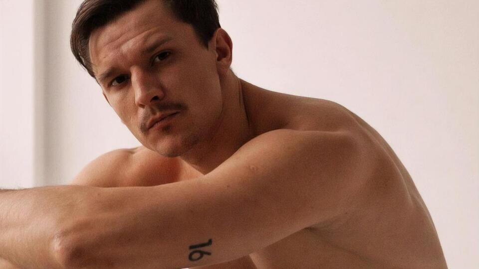 Цимбалюк родился в 1989 году