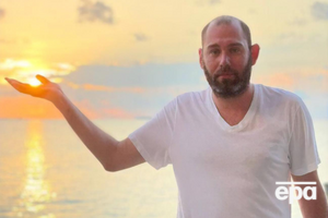 Слепаков: Путинского прихвостня, снявши со столба, сапогами п...здила добрая толпа