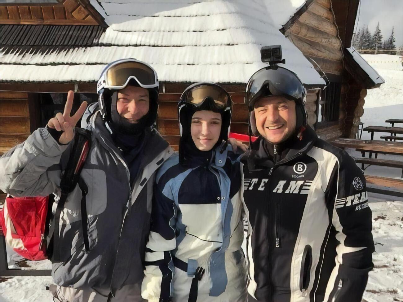 Фотографии с Зеленским в Буковеле украинцы публиковали в соцсетях 5&ndash;7 января