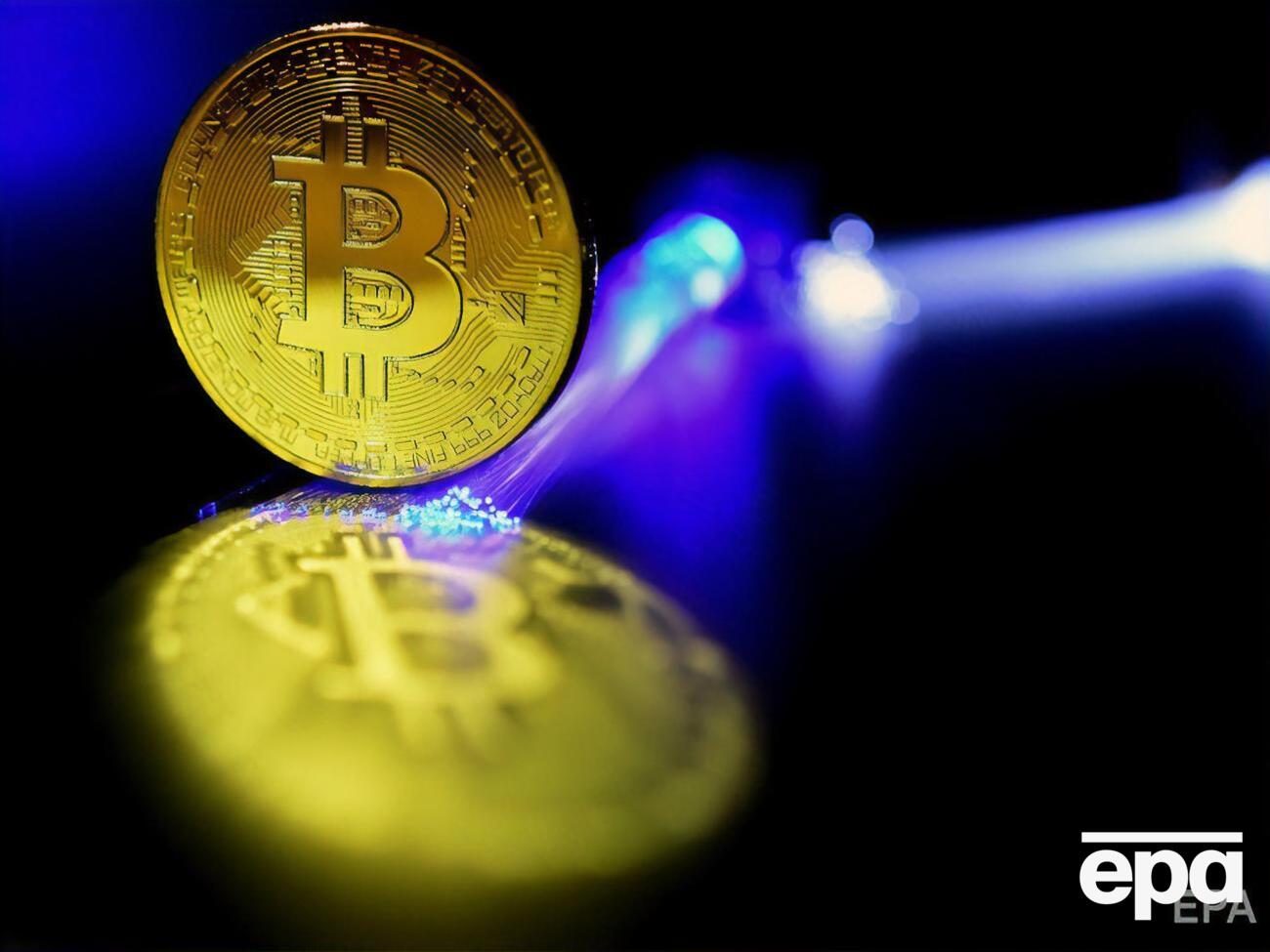 Вартість біткоіна продовжує зростати