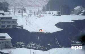 Зсув торкнувся понад 10 будинків