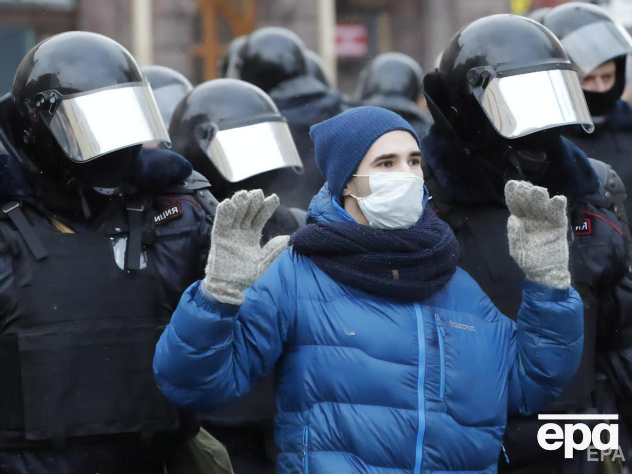 31 января по всей России прошли повторные акции протеста в поддержку Навального. В прошлый раз были задержаны свыше 3400 митингующих