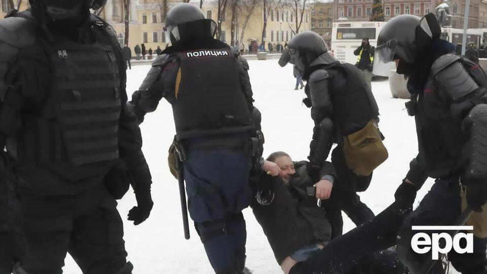 По всей России задержали уже 1500 человек