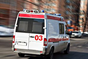 Мужчину забрали в больницу