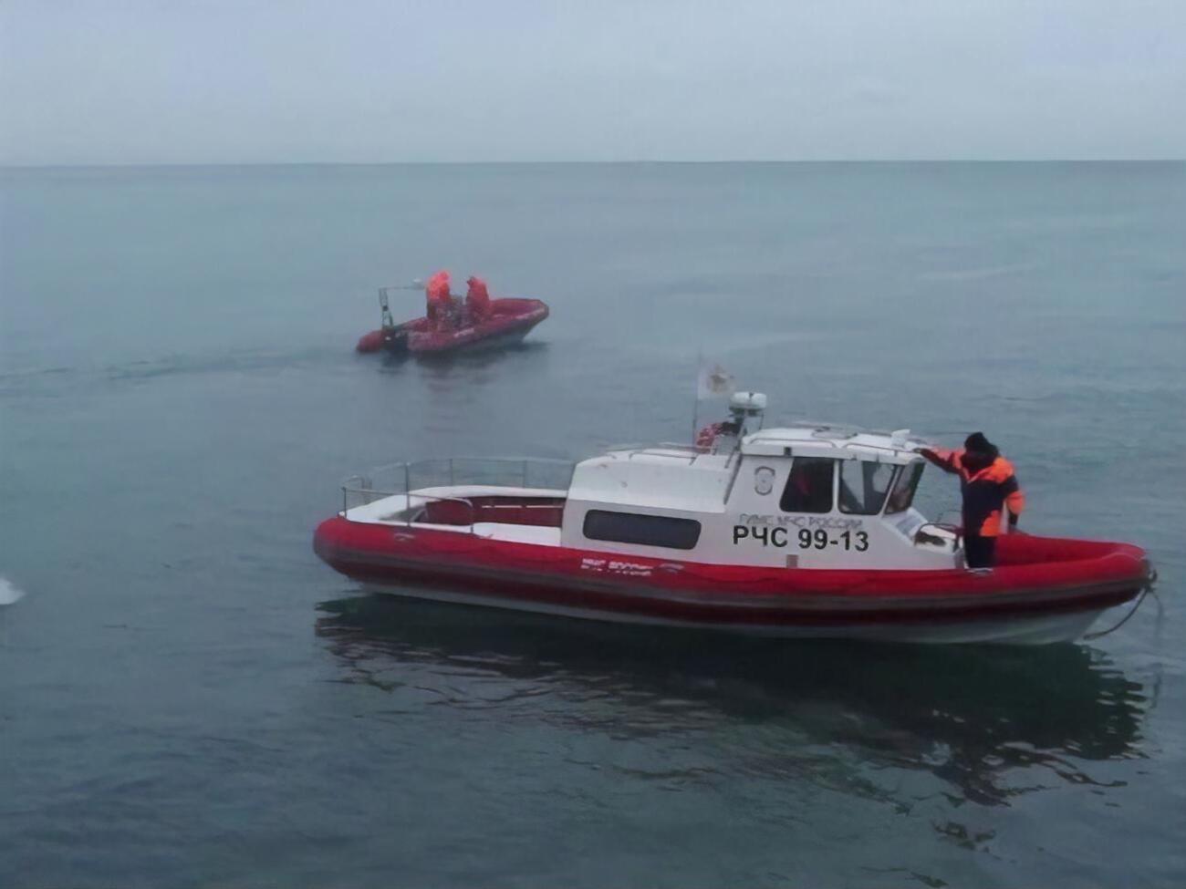 Спасатели нашли двух человек из 19