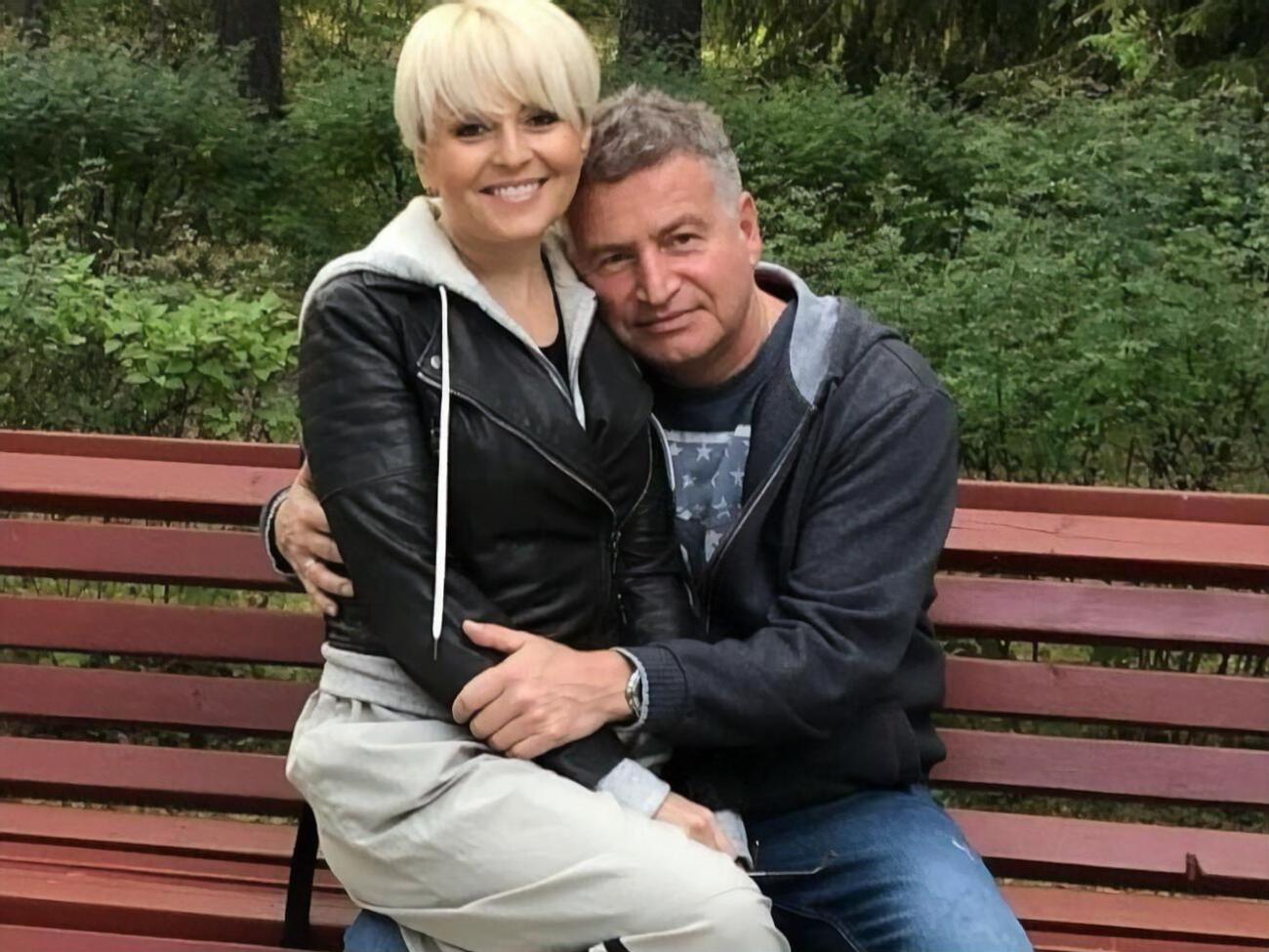 В 1999 году у Варум и Агутина родилась дочь