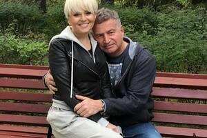 В 1999 году у Варум и Агутина родилась дочь