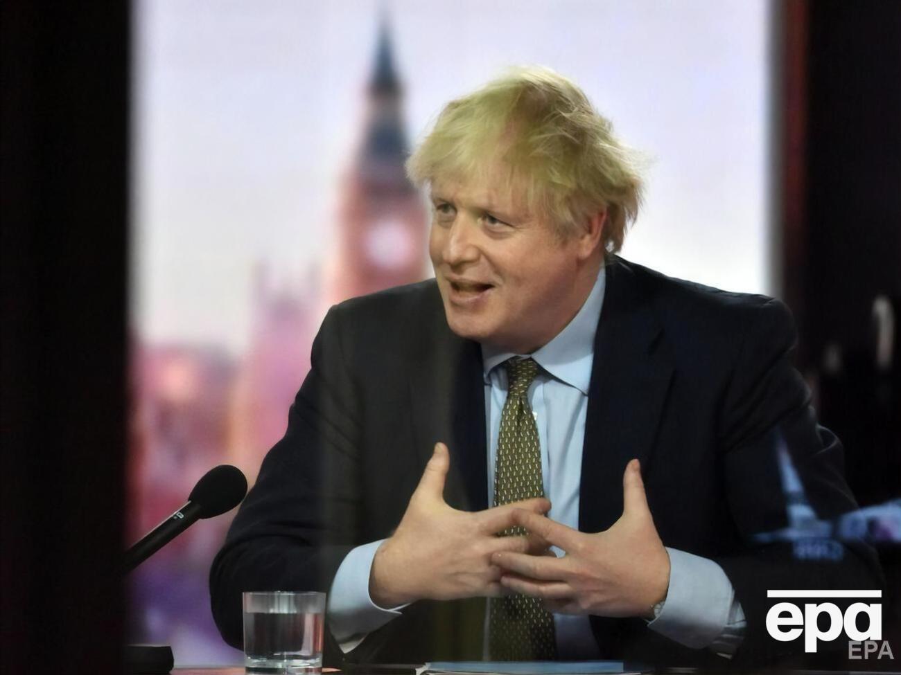 Джонсону натякнули, що він "не може і далі заперечувати демократію"