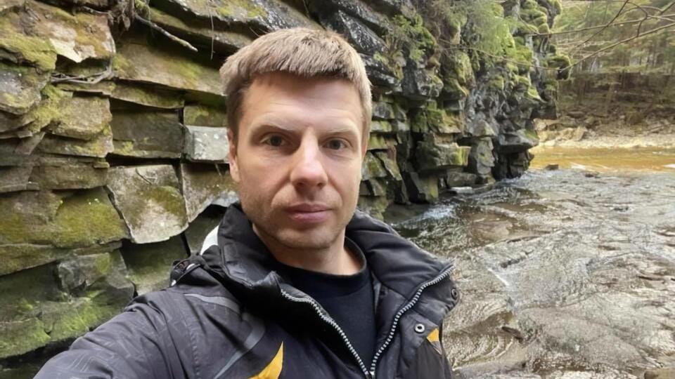Гончаренко із синами відпочиває в Карпатах