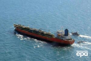 Нефтяной танкер пришвартовался в южном портовом городе Ирана Бендер-Аббас