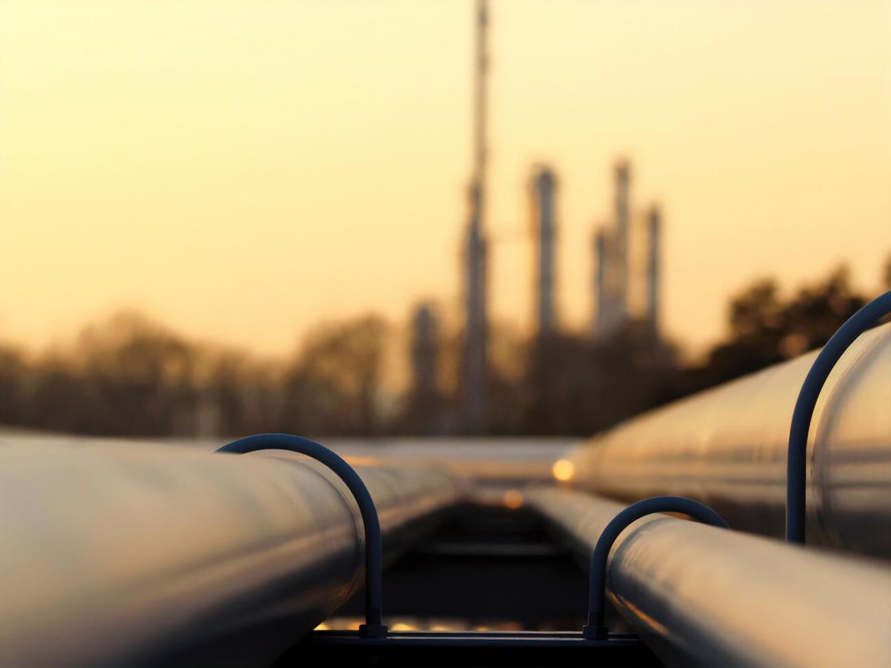 Коммунальщики устраняют аварию на водопроводе