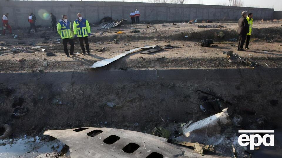 Пассажирский самолет Boeing 737-800 разбился 8 января вблизи столицы Ирана