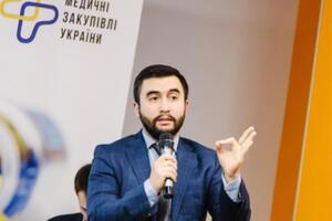 Керівник "Медзакупівель" Арсен Жумаділов зазначив, що ситуація повторюється не вперше