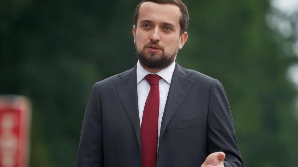 Тимошенко начал политическую карьеру в 2015 году