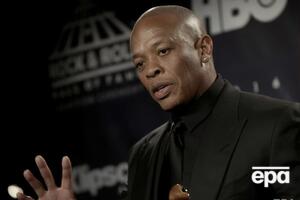 В 2019 году Forbes признал Dr Dre самым богатым музыкантом десятилетия