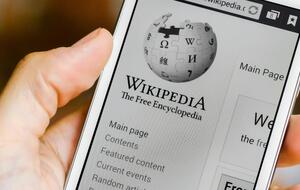 Раздел "Википедии" на украинском языке насчитывает более 160 тыс. статей