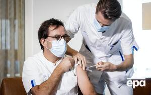 Вакцинацію проводять ще не в усіх країнах