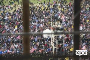 Из-за протестов под Капитолием подведение итогов американских выборов приостановили