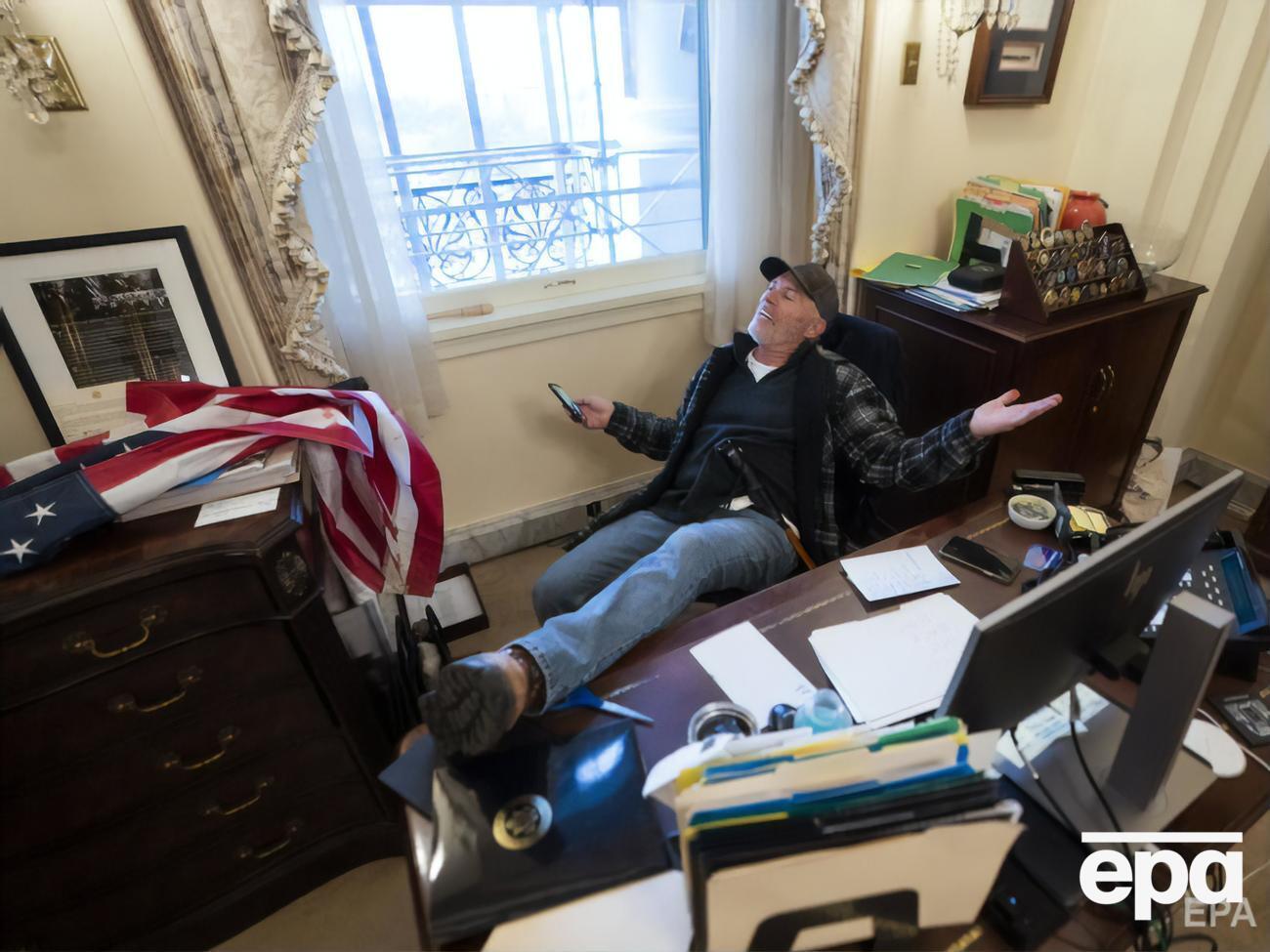 Прибічники Трампа увірвалися в Капітолій 6 січня