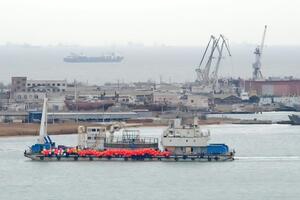 У 2014 році Україна закрила для судноплавства морські порти півострова