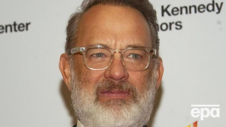 Хэнкс побрился налысо, чтобы сыграть Паркера, менеджера Пресли