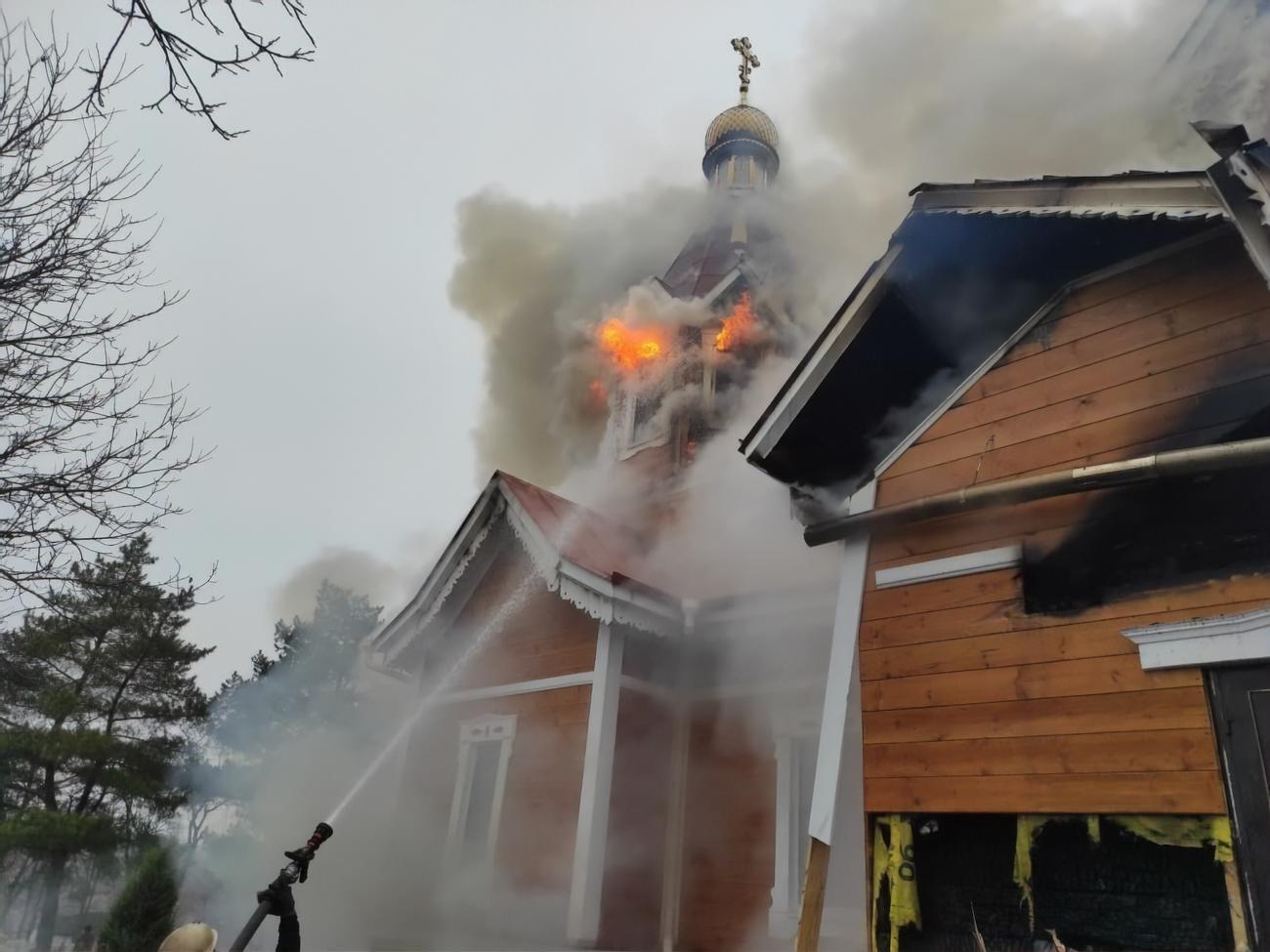 Пожежу гасили кілька годин