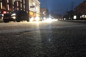 В Україну повертається ожеледиця