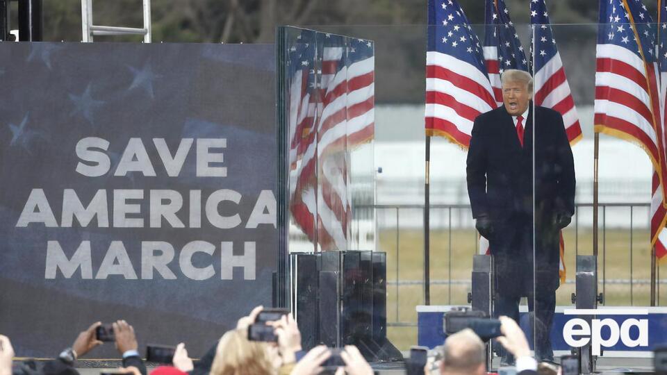 6 січня Трамп (на фото) закликав своїх прибічників іти до будівлі Конгресу, де мали оголосити переможцем виборів Байдена