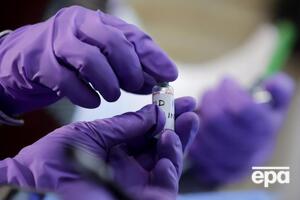 Прихильники конспірології вважають, що наночипи є у вакцині Pfizer