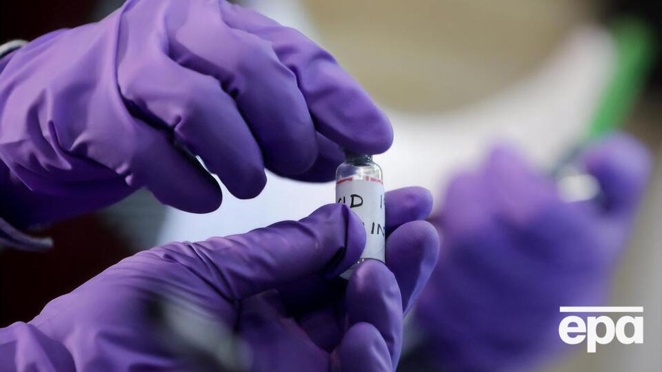 Приверженцы конспирологии полагают, что наночипы содержатся в вакцине Pfizer