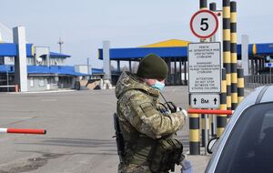 На КПВВ с Крымом и оккупированным Донбассом должны организовать пункты экспресс-тестирования на коронавирус