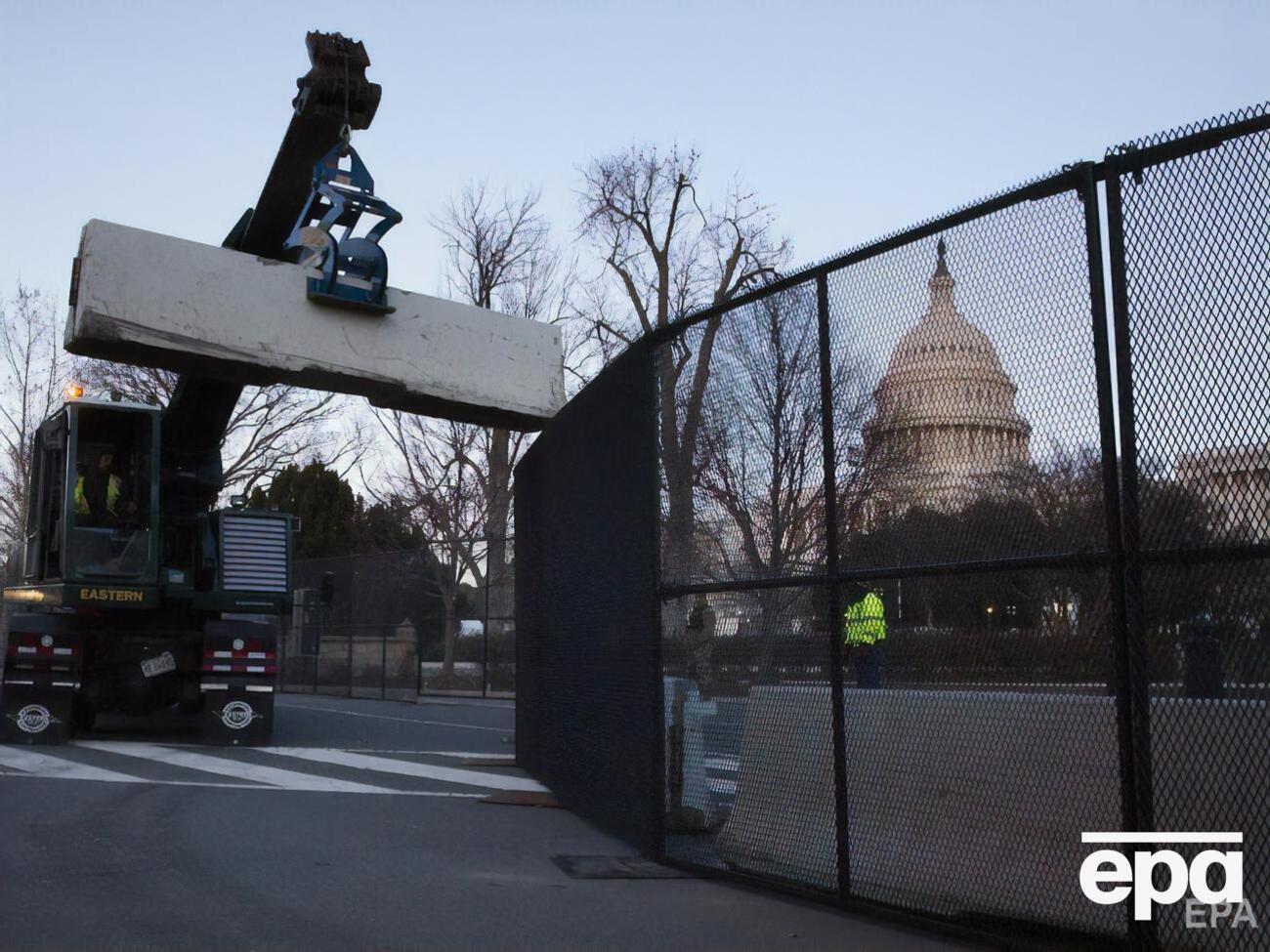 Після заворушень у Капітолії двоє міністрів США подали у відставку