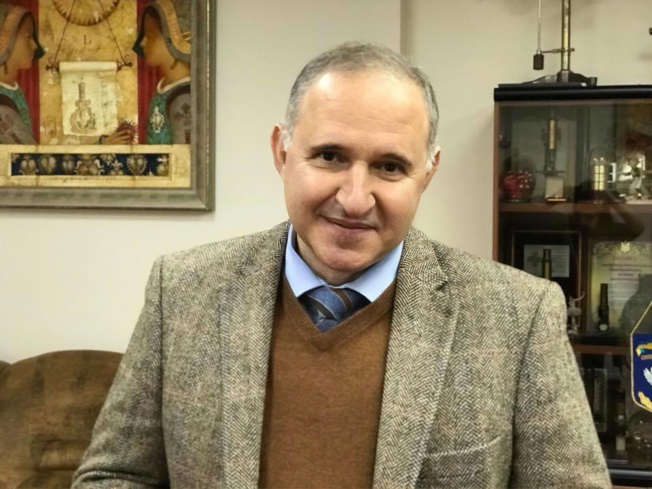 Тодуров:&nbsp;Зарплата врача&nbsp;&ndash; 7,4 тыс. Это при том, что очень много работает докторов наук, кандидатов наук