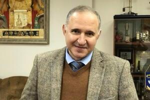 Тодуров: Зарплата врача – 7,4 тыс. Это при том, что очень много работает докторов наук, кандидатов наук